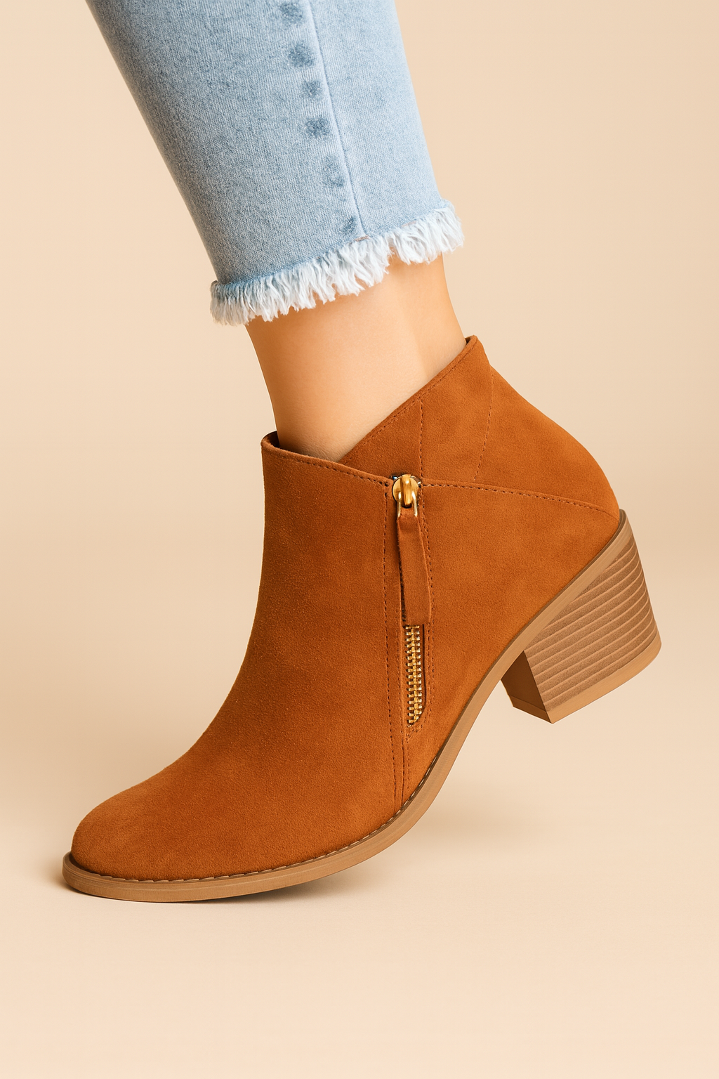 Vesper | Women's Round Toe Side Zip Block Heel Ankle Boots