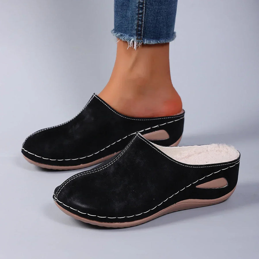Orthopedic Slippers with Daily Comfort and Timeless Home Style