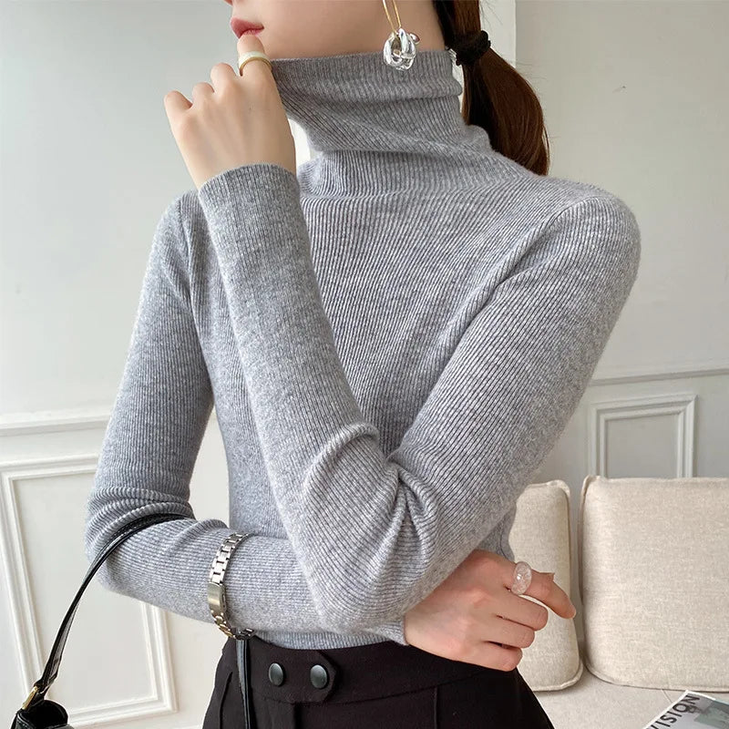 Marlow | Ribbed Turtleneck Sweater
