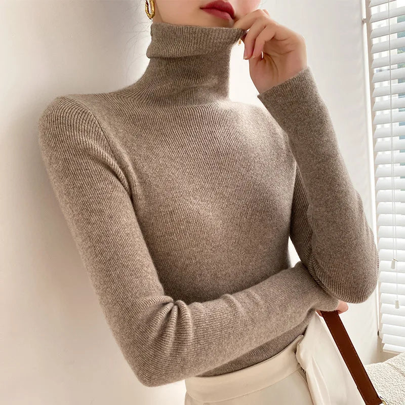 Marlow | Ribbed Turtleneck Sweater
