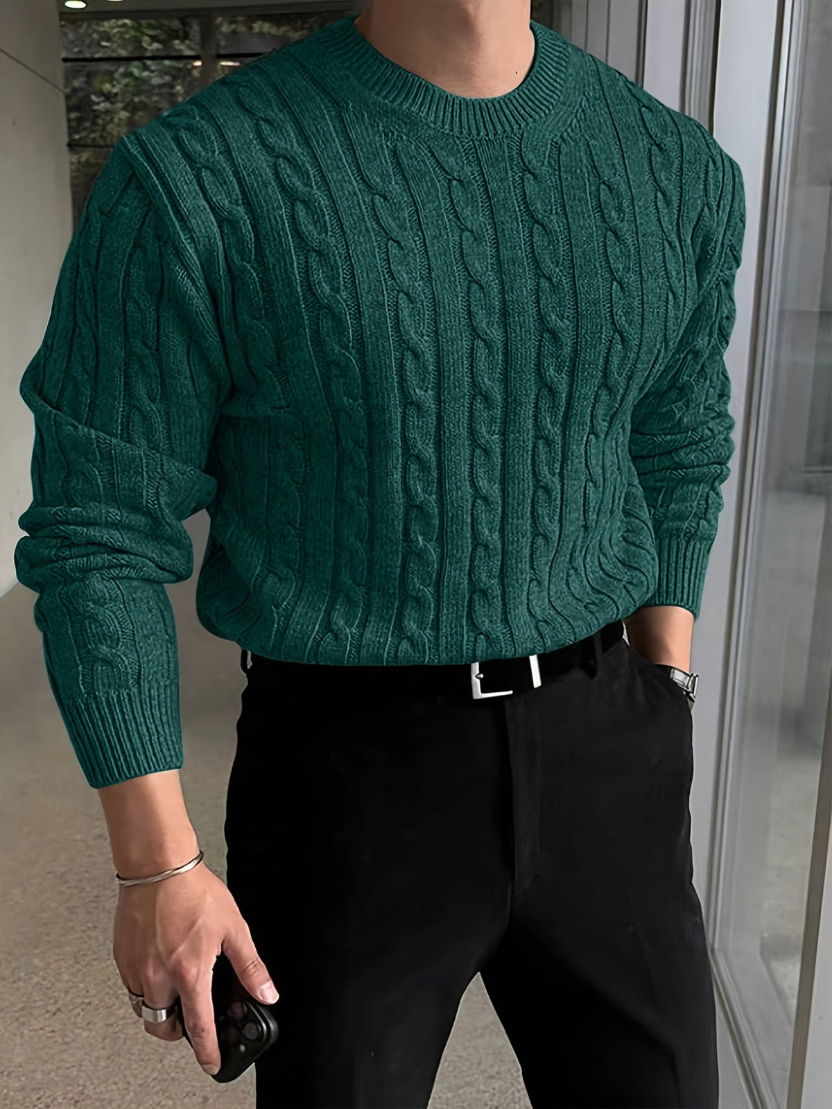 Aldmere | Men's Cozy Cable Knit Crew Sweater