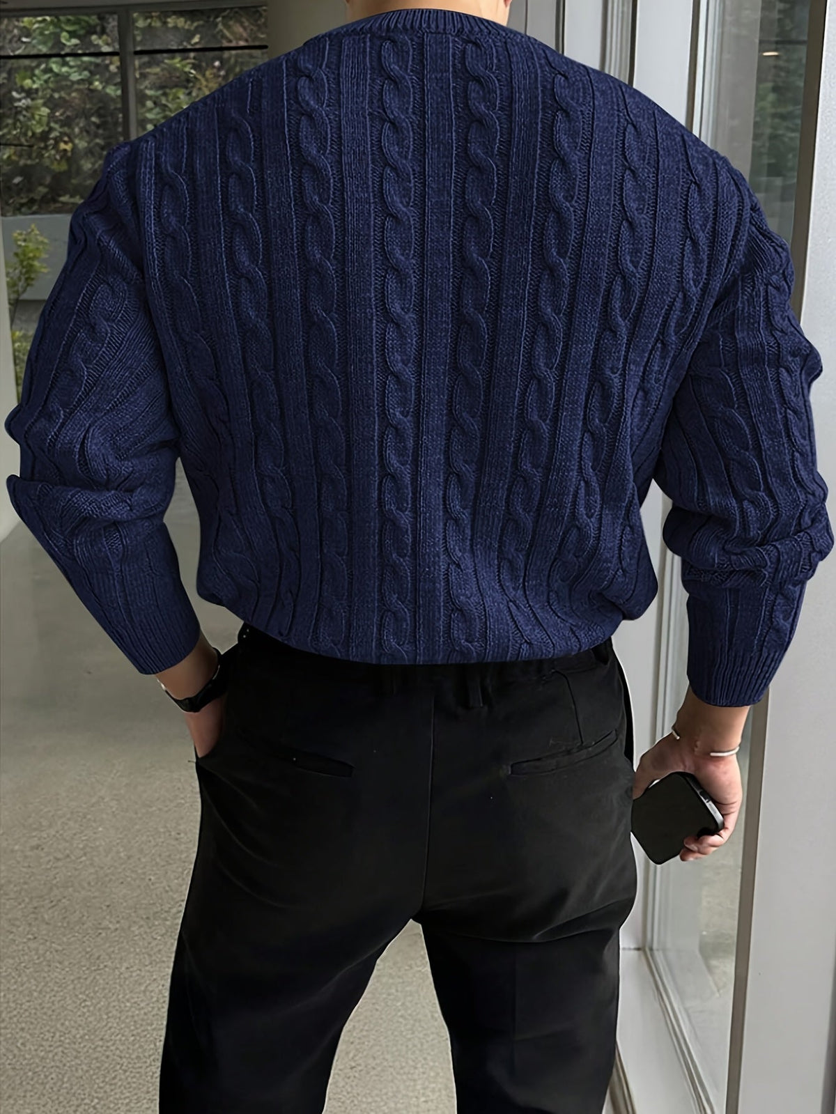 Aldmere | Men's Cozy Cable Knit Crew Sweater