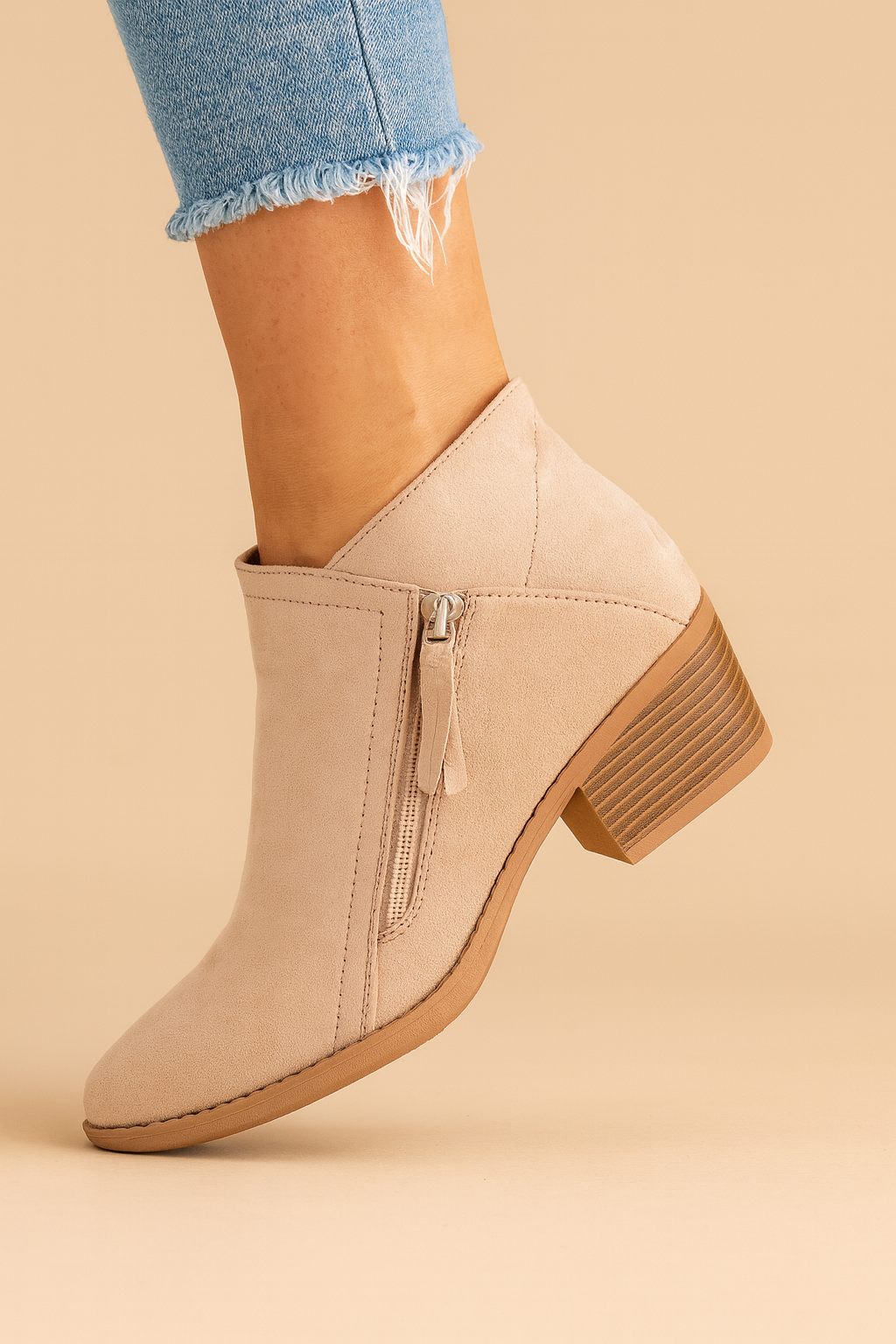 Vesper | Women's Round Toe Side Zip Block Heel Ankle Boots