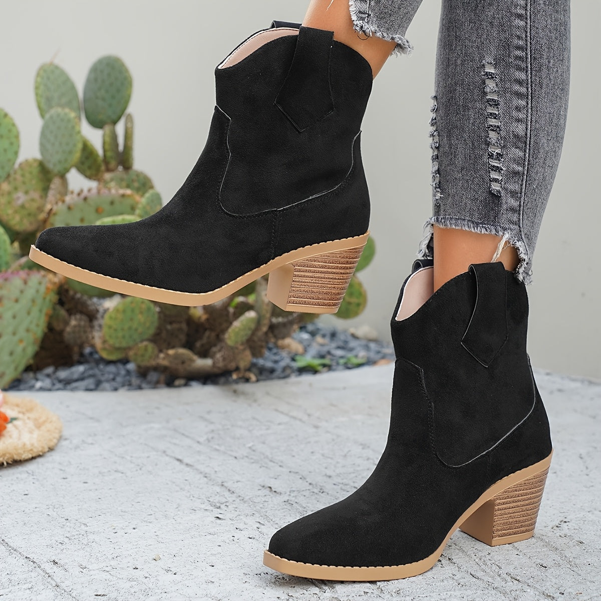 Britta | Women's Pointed-Toe Western Ankle Boots