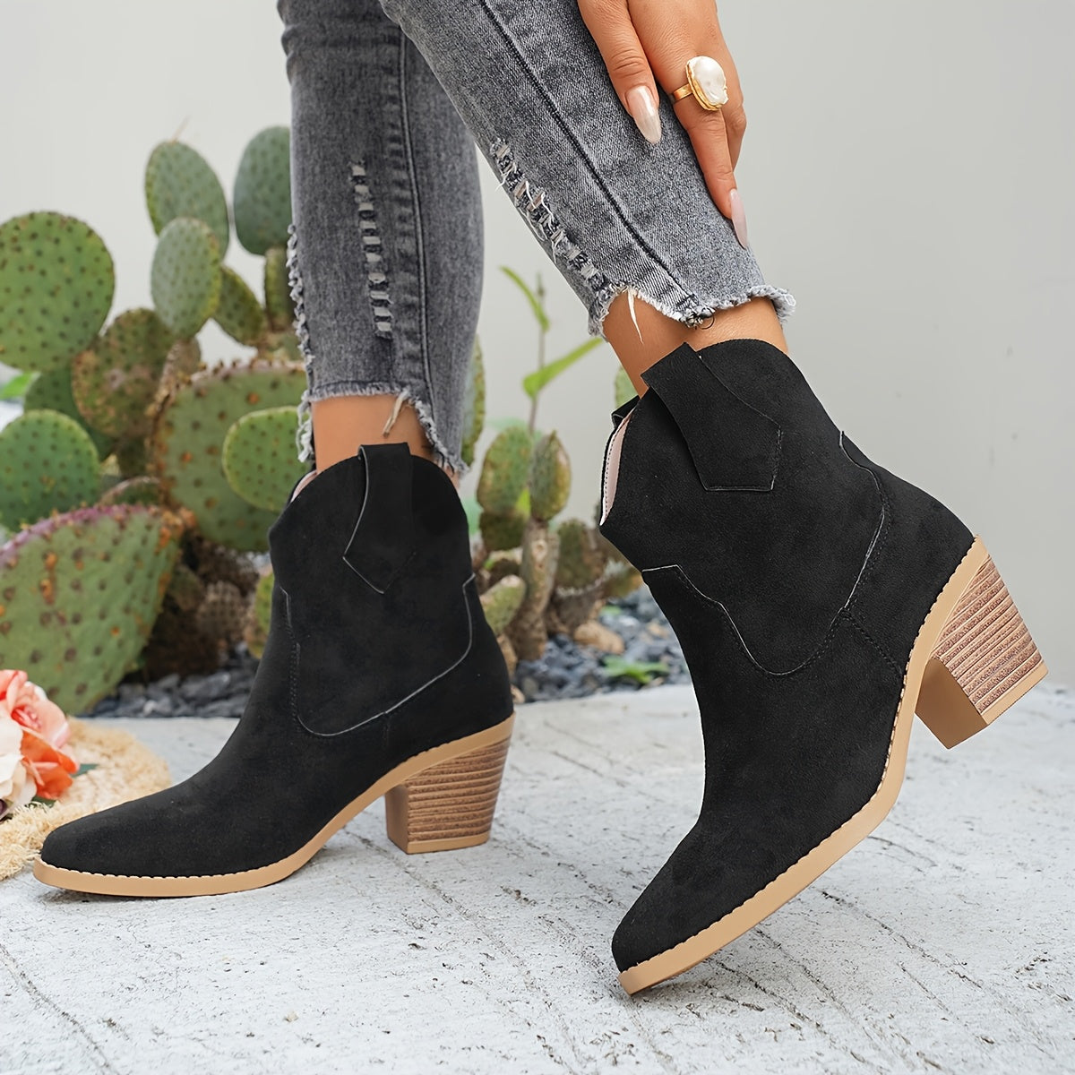 Britta | Women's Pointed-Toe Western Ankle Boots
