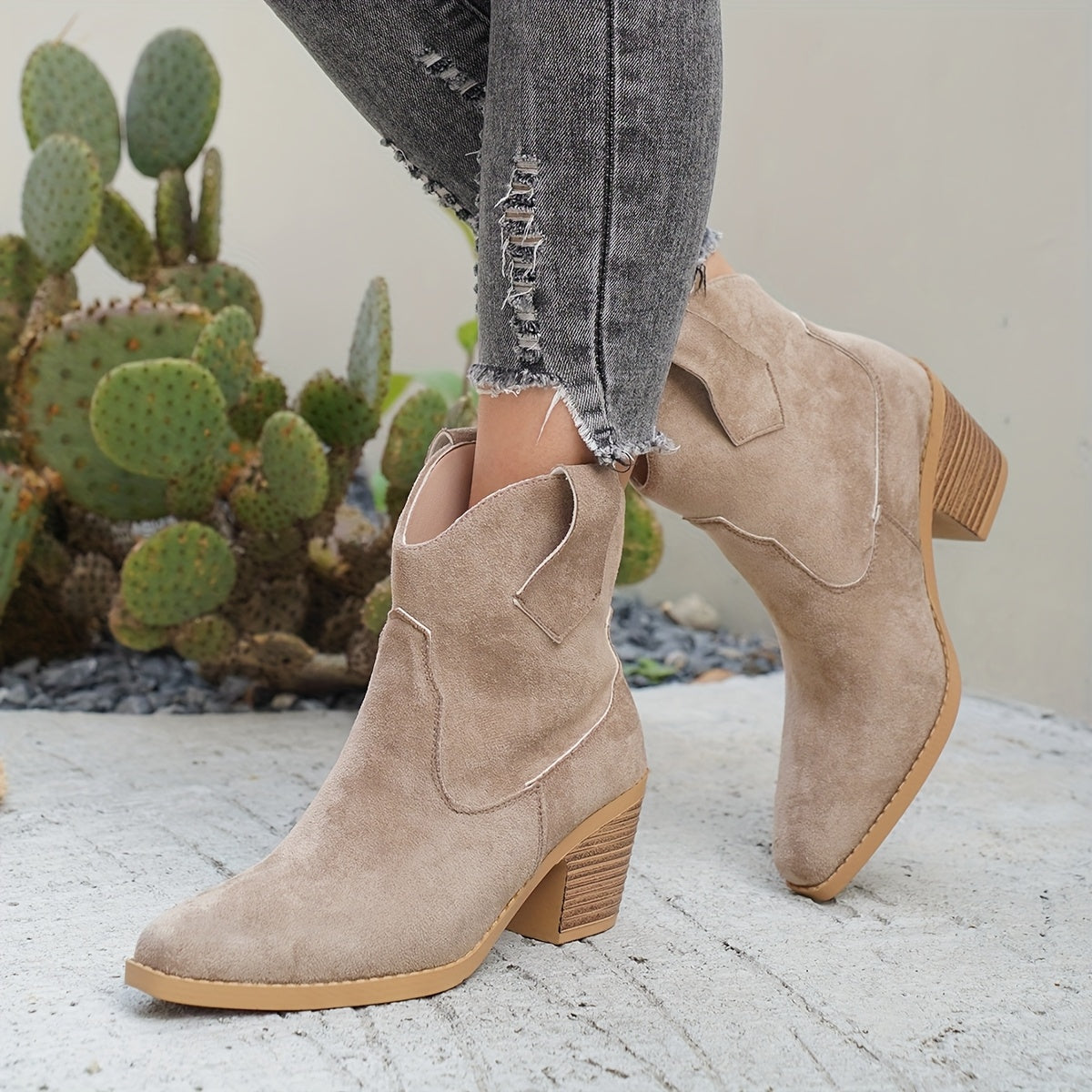 Britta | Women's Pointed-Toe Western Ankle Boots