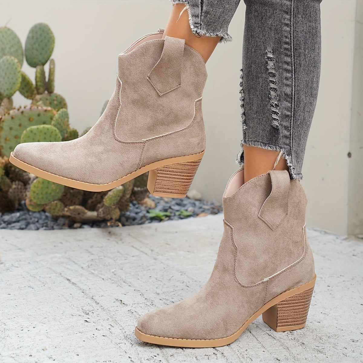 Britta | Women's Pointed-Toe Western Ankle Boots