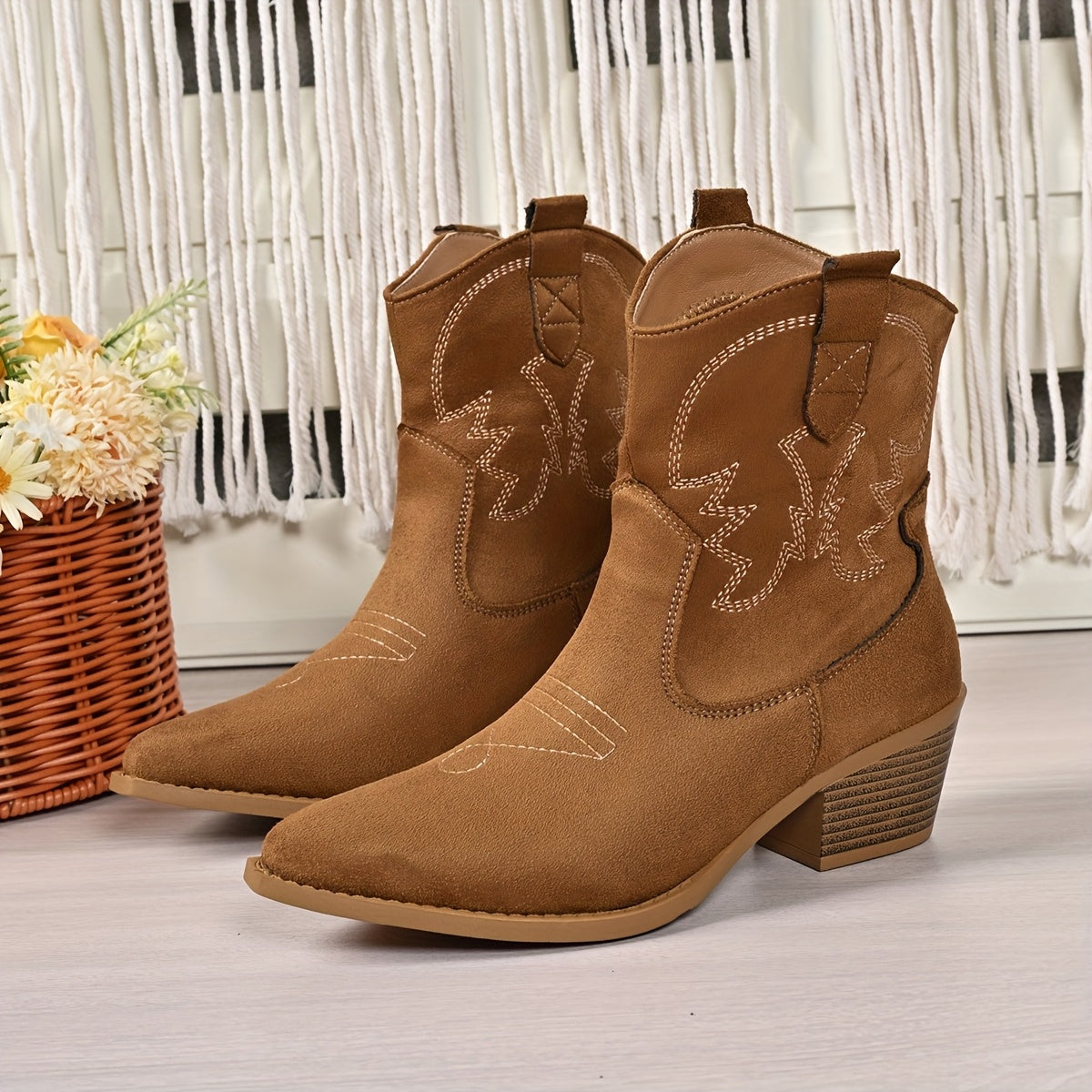 Calveen | Women's Short Western Boots