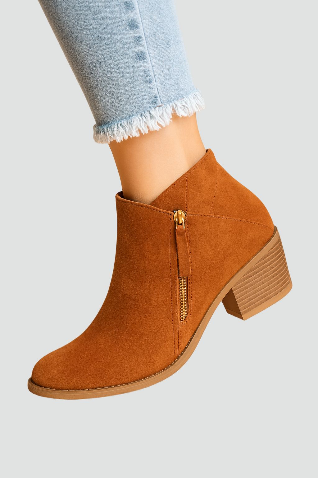 Vesper | Women's Round Toe Side Zip Block Heel Ankle Boots