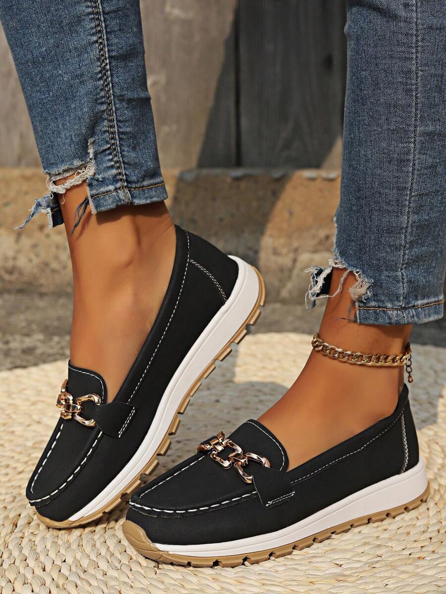 Zora | Women's Black Chain Detail Slip-On Loafers