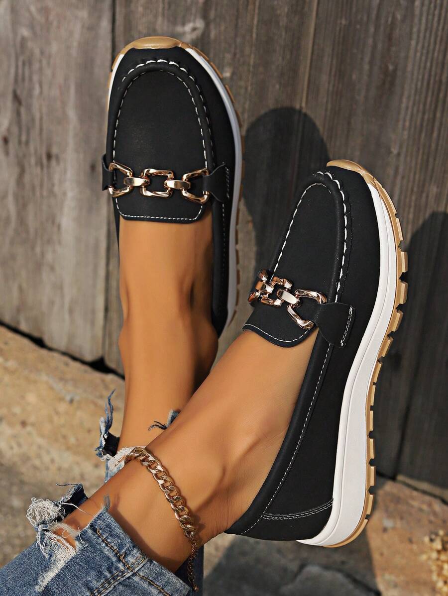 Zora | Women's Black Chain Detail Slip-On Loafers